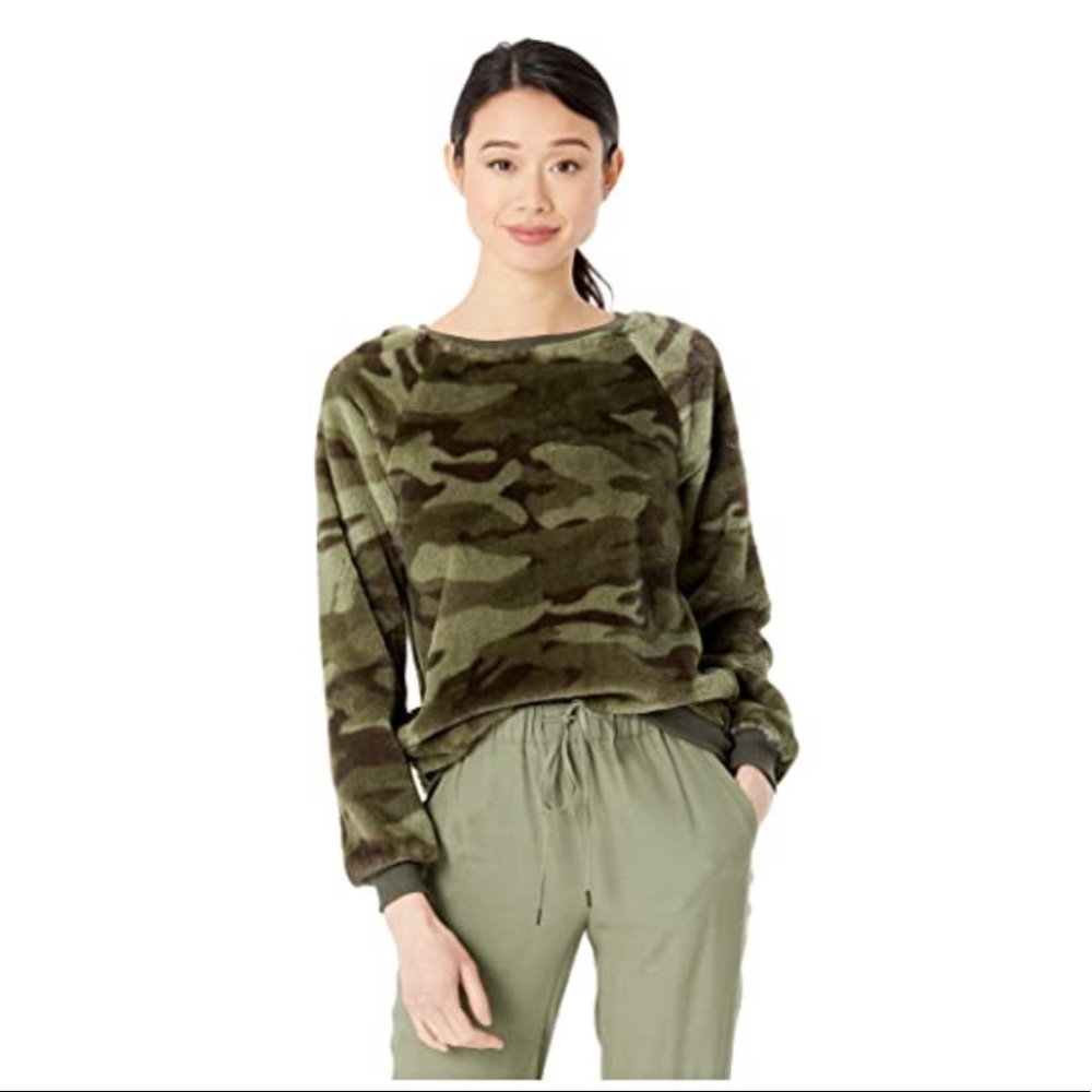 Socialite Camo Pullover